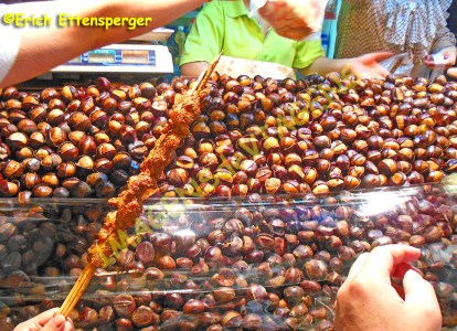 Outras iguarias são vendidas no mercado