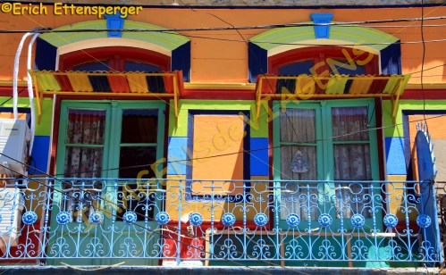 Varanda colorida no Caminito