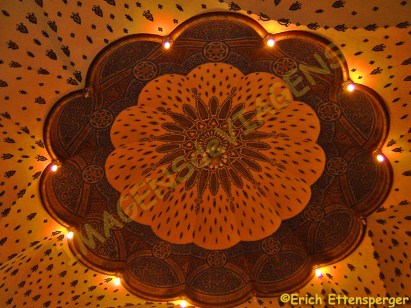 Teto de uma das belas salas do hotel Gellért /Decke des schönen Hotelzimmer Gellért/Ceiling of the beautiful hotel rooms Gellért