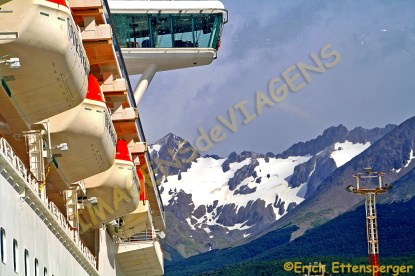 As montanhas, a neve e o navio / Die Berge, Schnee und das Schiff / The mountains, snow and the ship