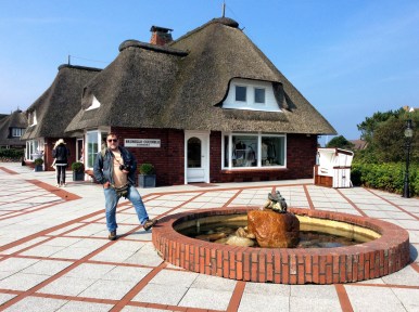 Erich e as sofisticadas lojas de Sylt / Erich und elegante Geschäfte auf Sylt / Erich and  sophisticated shops of Sylt