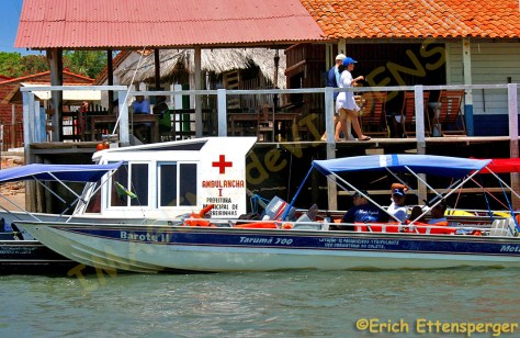 Ambulância de Barreirinhas, região dos famosos Lençóis Maranhenses, Brasil/Barreirinhas Ambulanz, die berühmte Region Henses, Brasilien/Ambulance of Barreirinhas, region of the famous Lençois Maranhenses, Brazil.