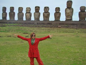 Marjorie Madruga e os Moais / Marjorie Madruga und Moais / Marjorie Madruga and Moais