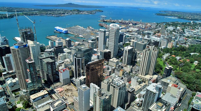 10 Destinos Tops para você visitar/10 Top-Destinationen, die Sie besuchen sollten/10 Top Destinations you should visit